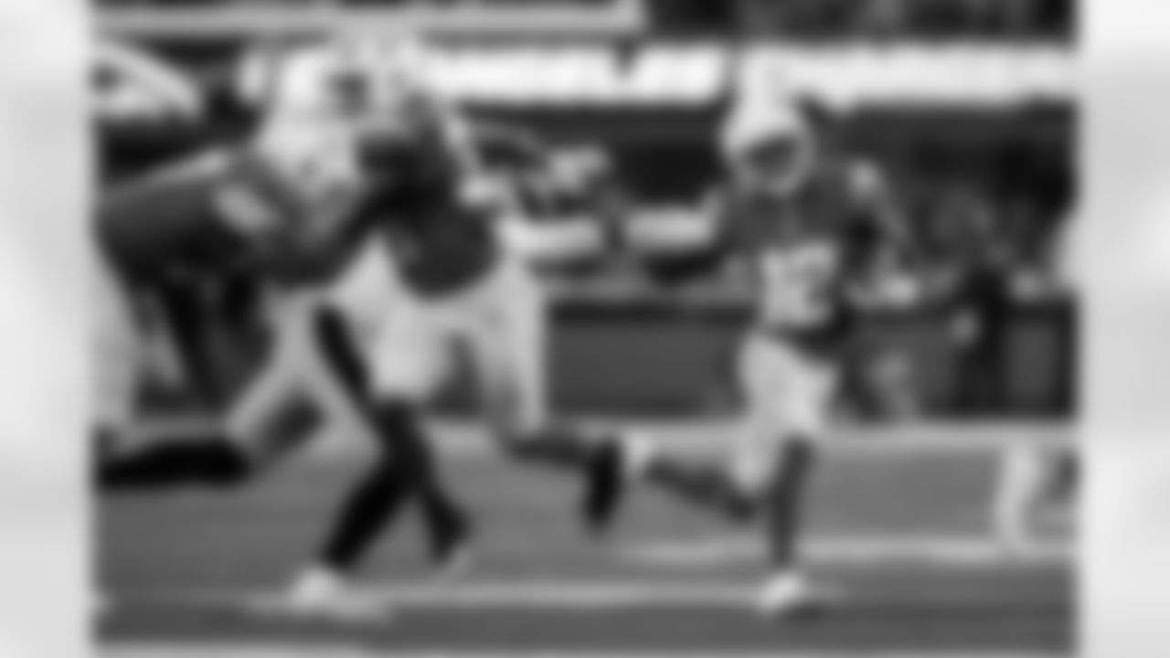 Check out the best shots from the Chargers Week 10 matchup against the Steelers!