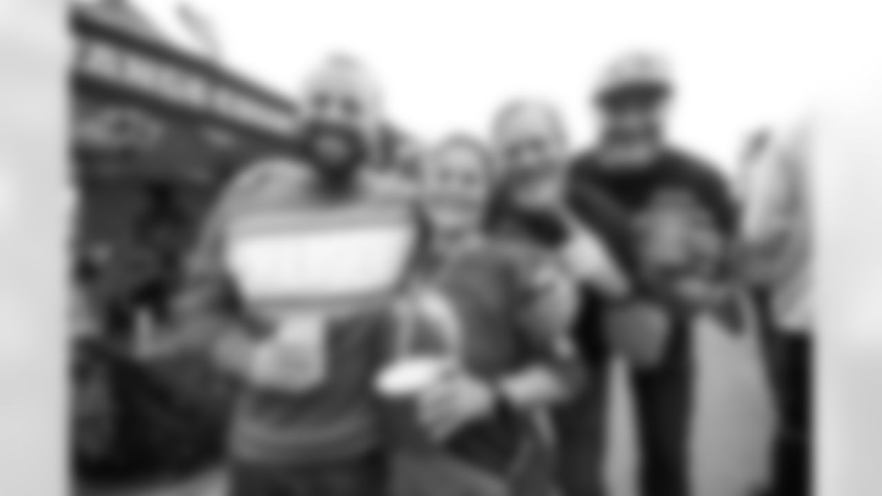 Fans joined the Bolt Fam at Pepsi Tailgate Central to get gameday ready for the Chargers' Week 13 clash with the Las Vegas Raiders.