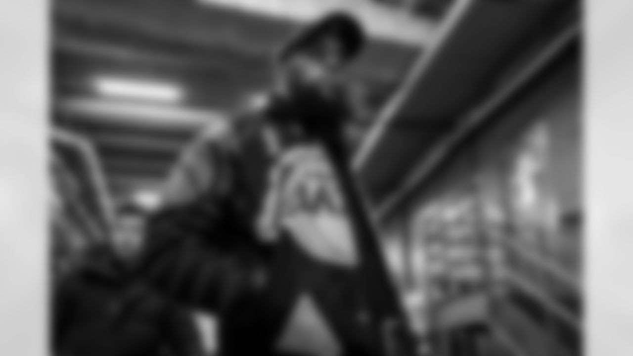 Check out the best shots from the Chargers Week 15 matchup against the Chiefs!