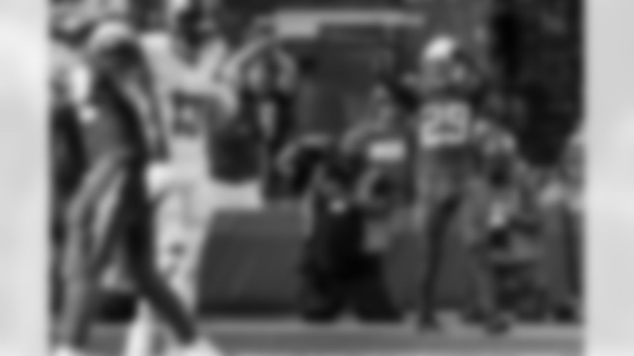 Take a look back at the best photos of the Chargers best celebrations of the 2025 season.