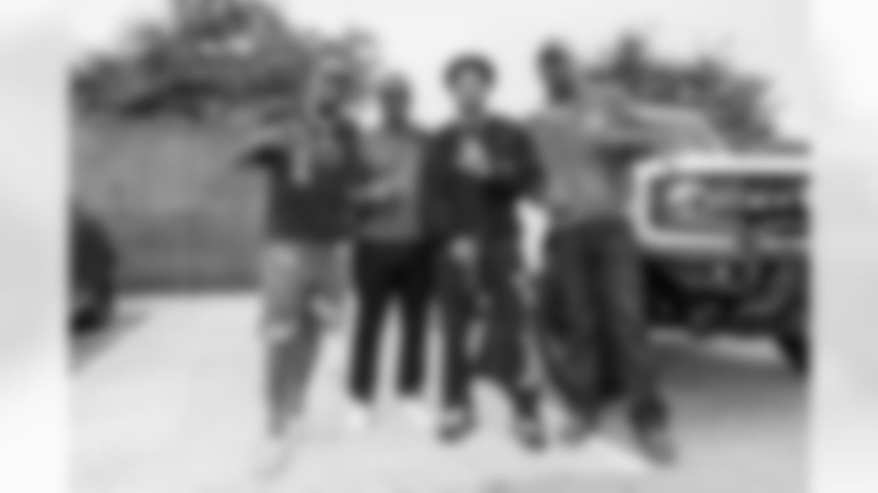 Take a look back at the best photos of the Chargers best arrival fits of the 2025 season.