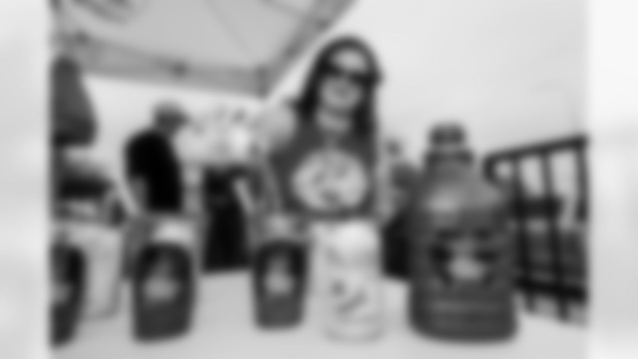 The Los Angeles Chargers play the Denver Broncos on Sunday, September 21, 2025 at SoFi Stadium in Inglewood, CA.
[FINAL SCORE: LAC 23 - DEN 20]