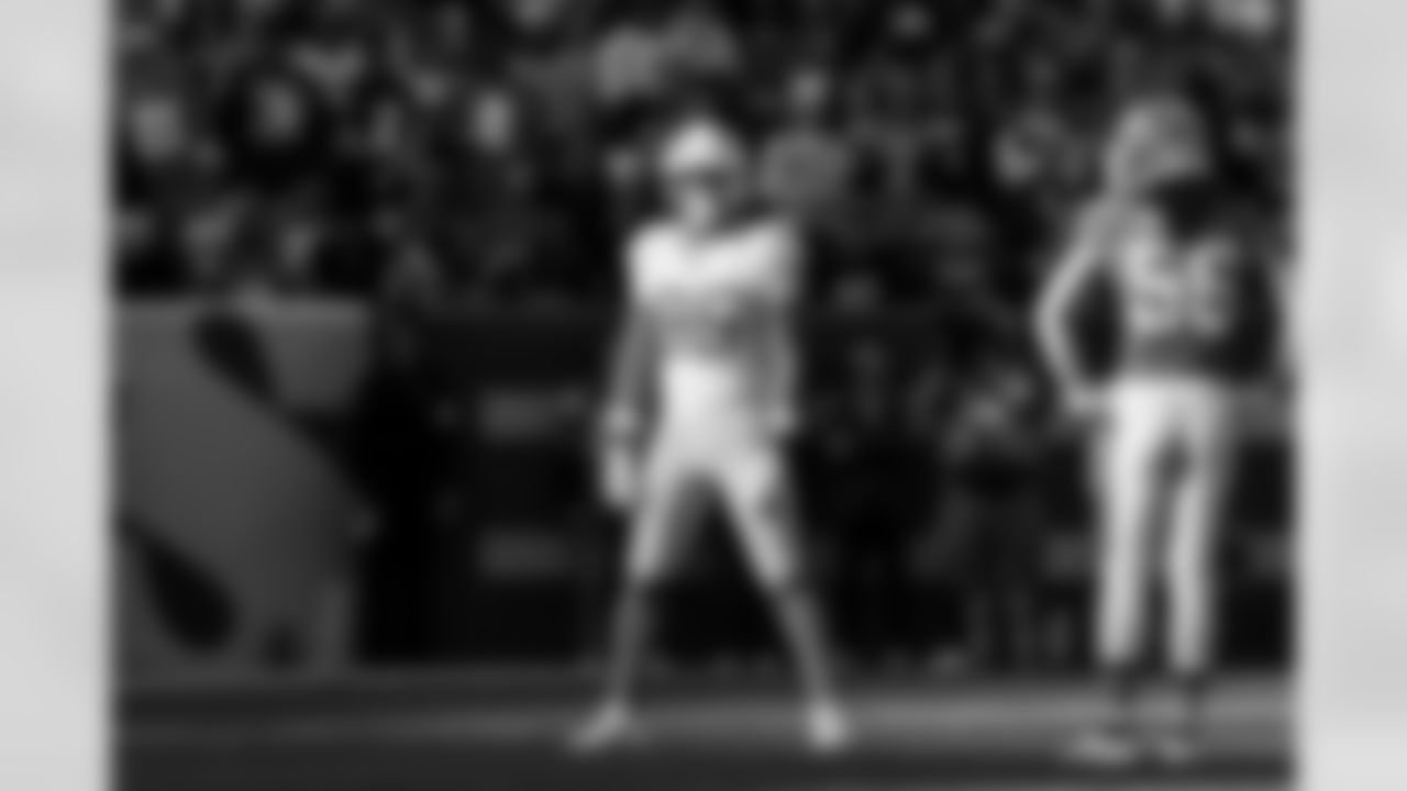 TE Oronde Gadsden (86)