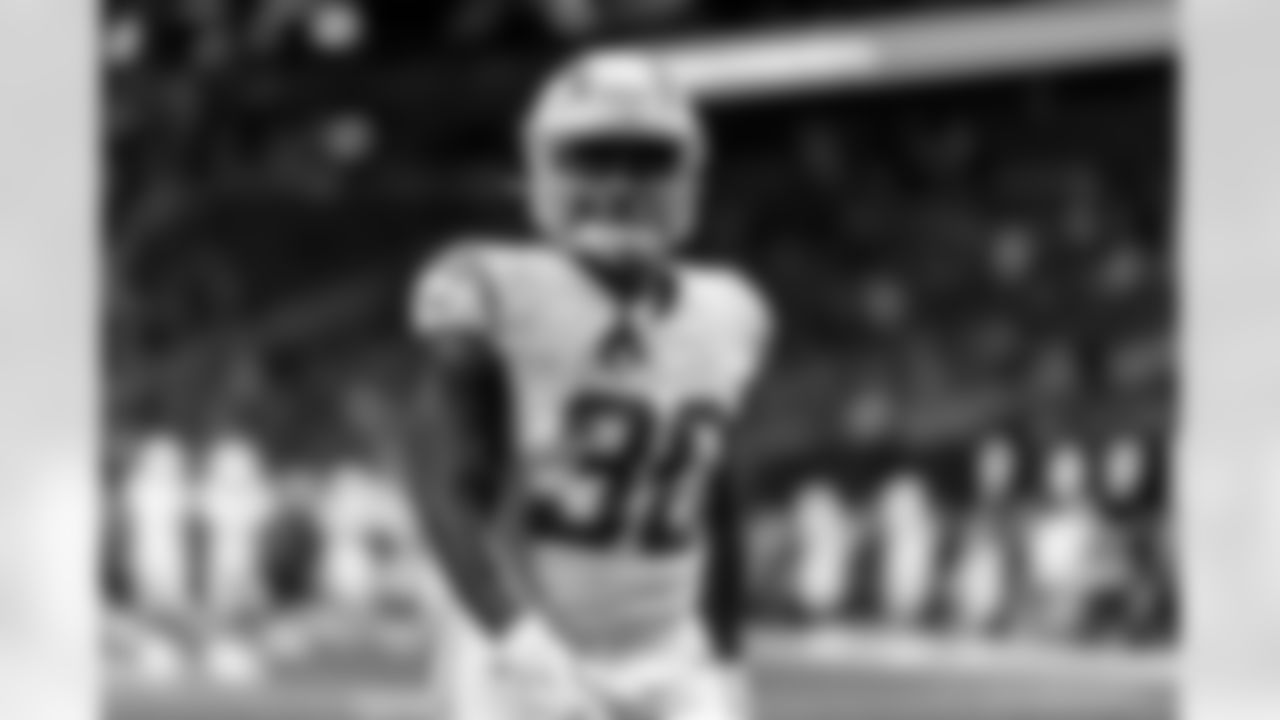 Check out the best shots from the Chargers Week 13 matchup against the Falcons!