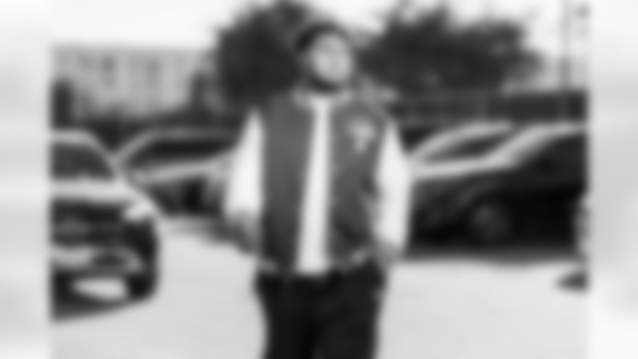 Take a look back at the best photos of Tuli Tuipulotu's 2025 campaign.