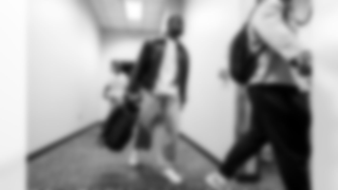 OLB Khalil Mack (52)