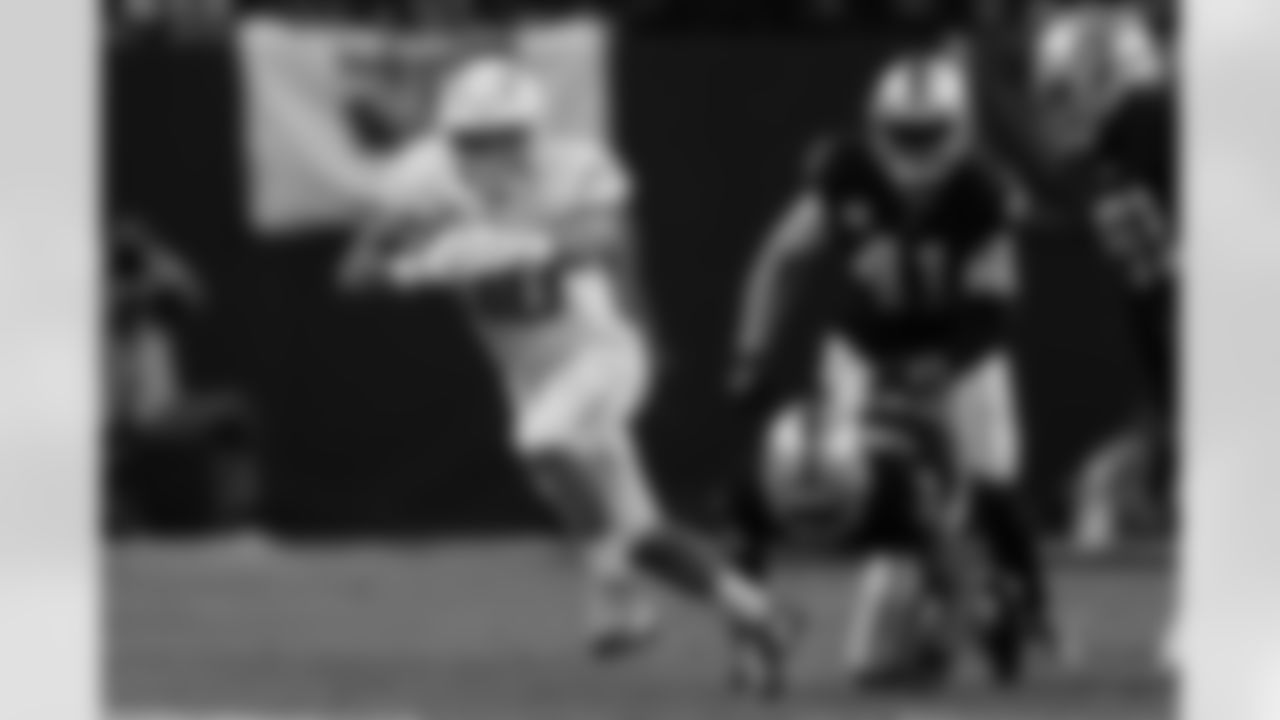 The Los Angeles Chargers play the Las Vegas Raiders on Thursday, December 14, 2023 at Allegiant Stadium in Las Vegas, NV.
[FINAL SCORE: LV 63 - LAC 21]