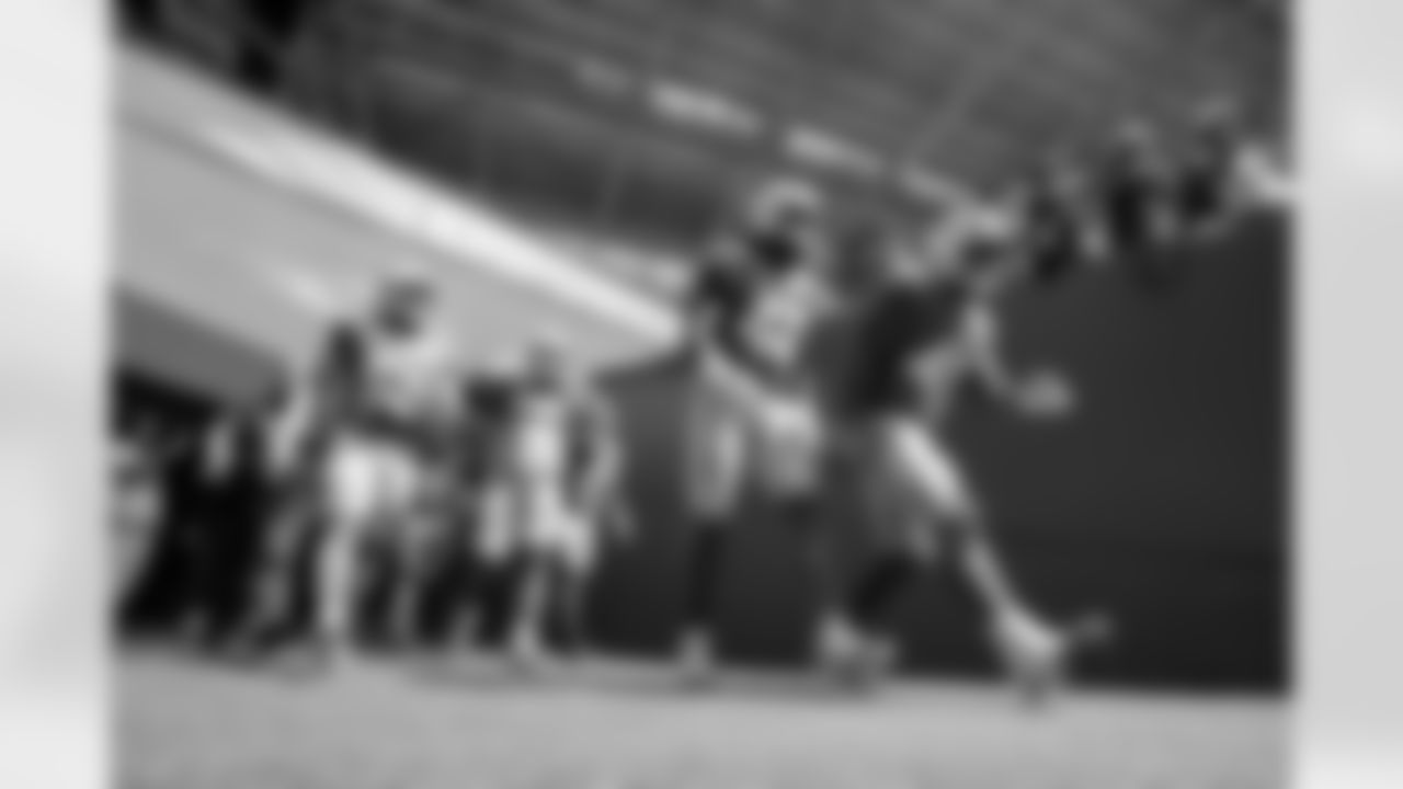 OLB Bud Dupree (48) and OLB Tuli Tuipulotu (45)
