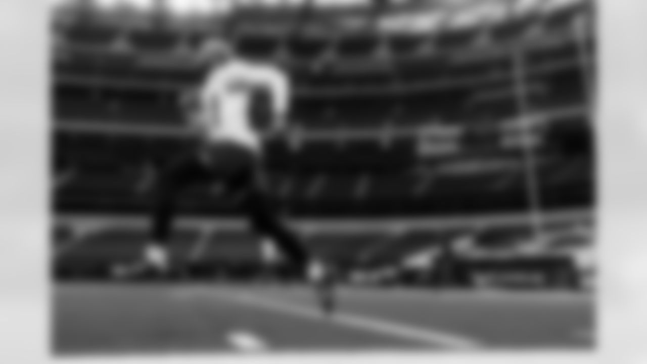 The Los Angeles Chargers practice on Wednesday, December 24, 2025 at Sofi Stadium in Inglewood, CA.