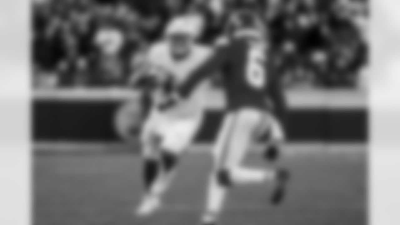 Check out the best shots from the Chargers Week 15 matchup against the Chiefs!