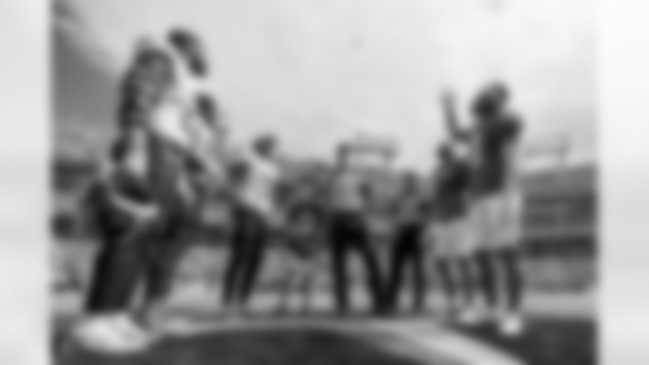 The Los Angeles Chargers play the Tennessee Titans on Sunday, September 17, 2023 at Nissan Stadium in Nashville, TN.
[FINAL SCORE: TEN 27 - LAC 24]