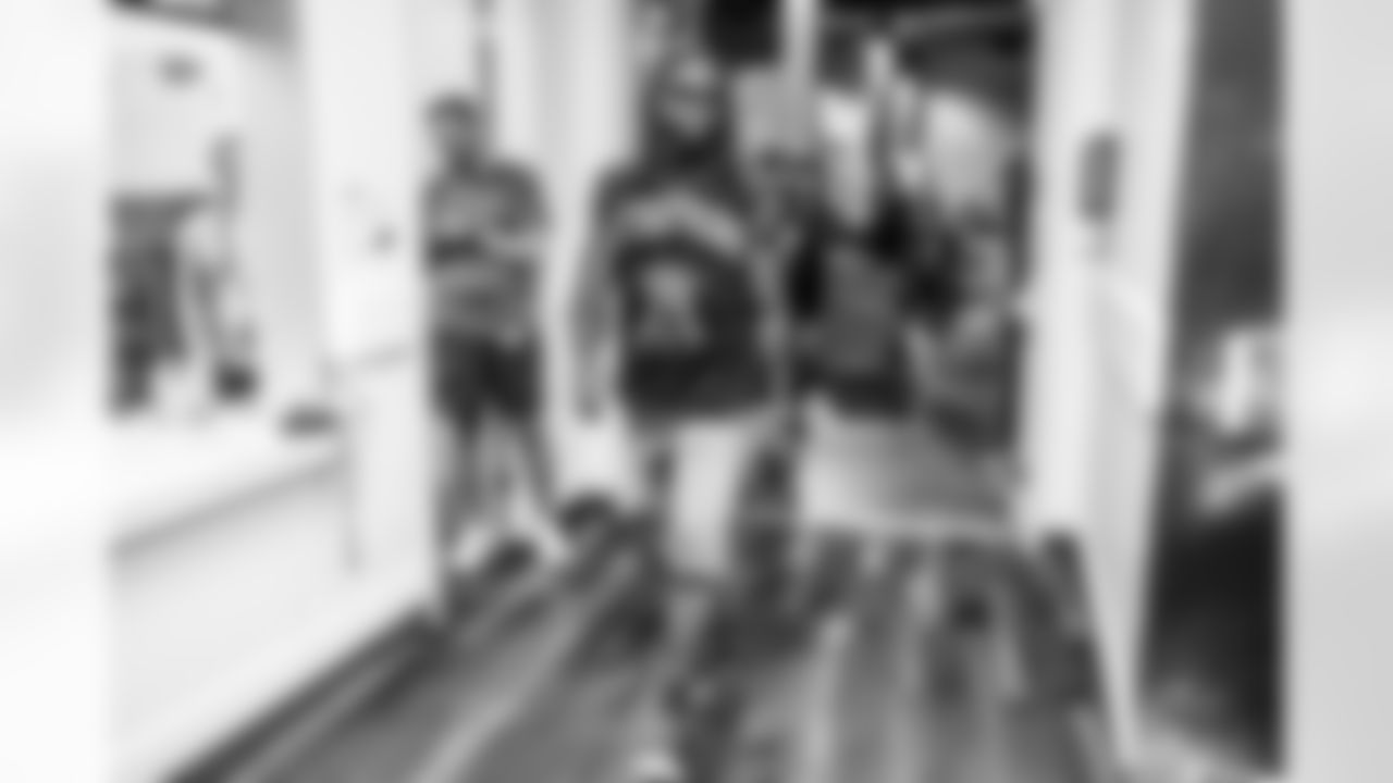 The Los Angeles Chargers play the Las Vegas Raiders on Sunday, September 8, 2024 at SoFi Stadium in Inglewood, CA.
[FINAL SCORE: LAC 22 - LV 10]