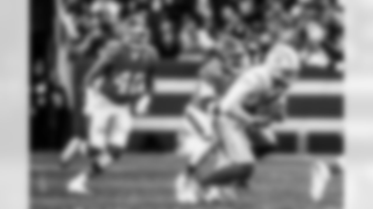 Take a look back at the Chargers Week 18 matchup with the Broncos in monochrome.