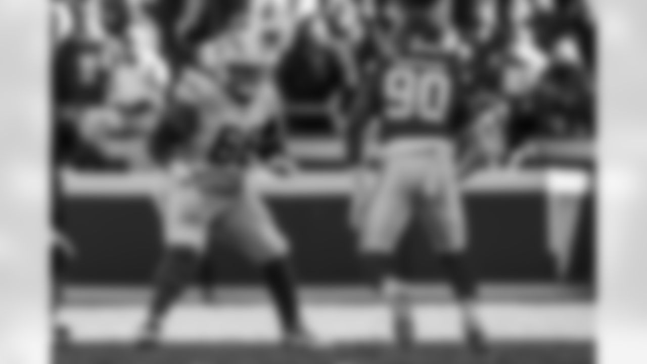 Take a look at the best photos of Chargers 2026 free agent Jamaree Salyer