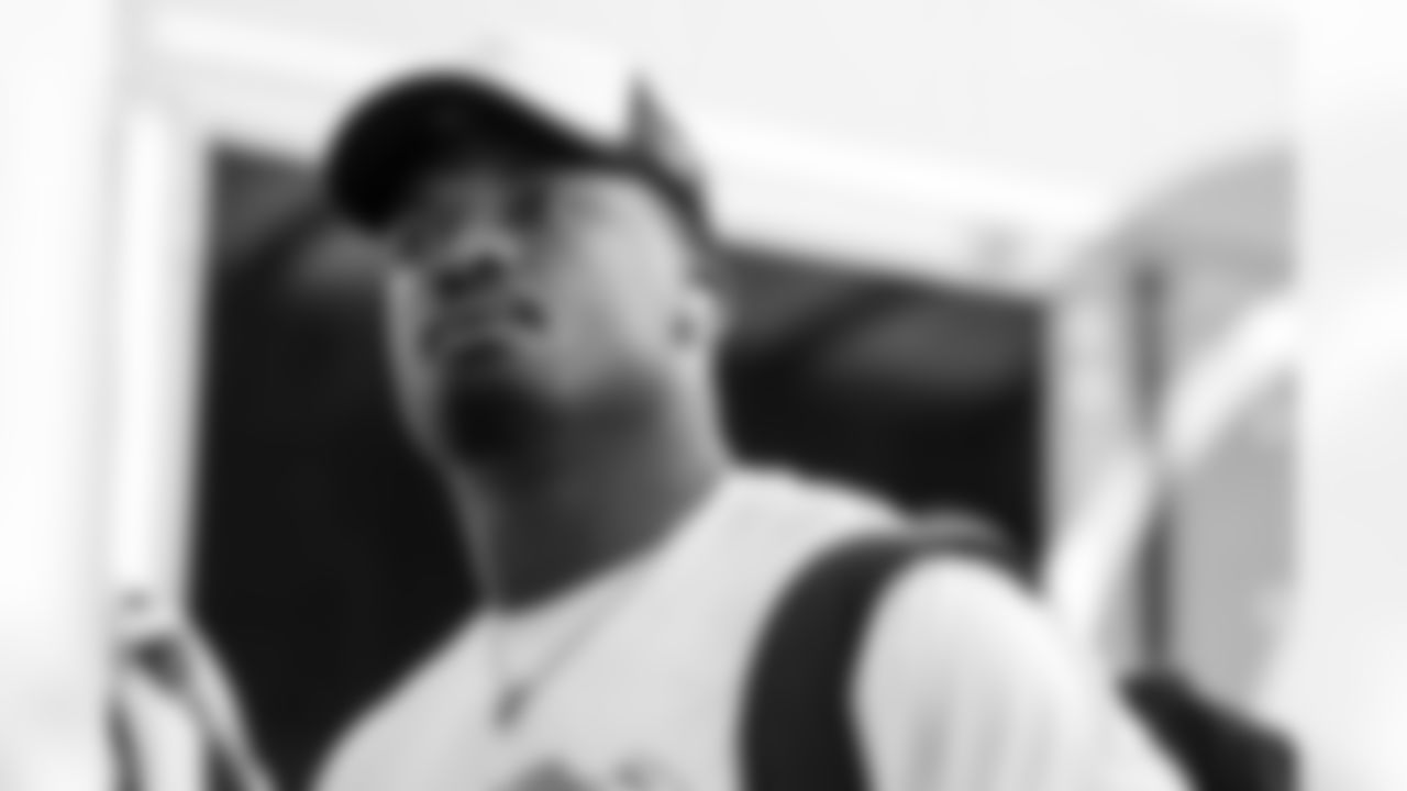 DL Justin Eboigbe (92)