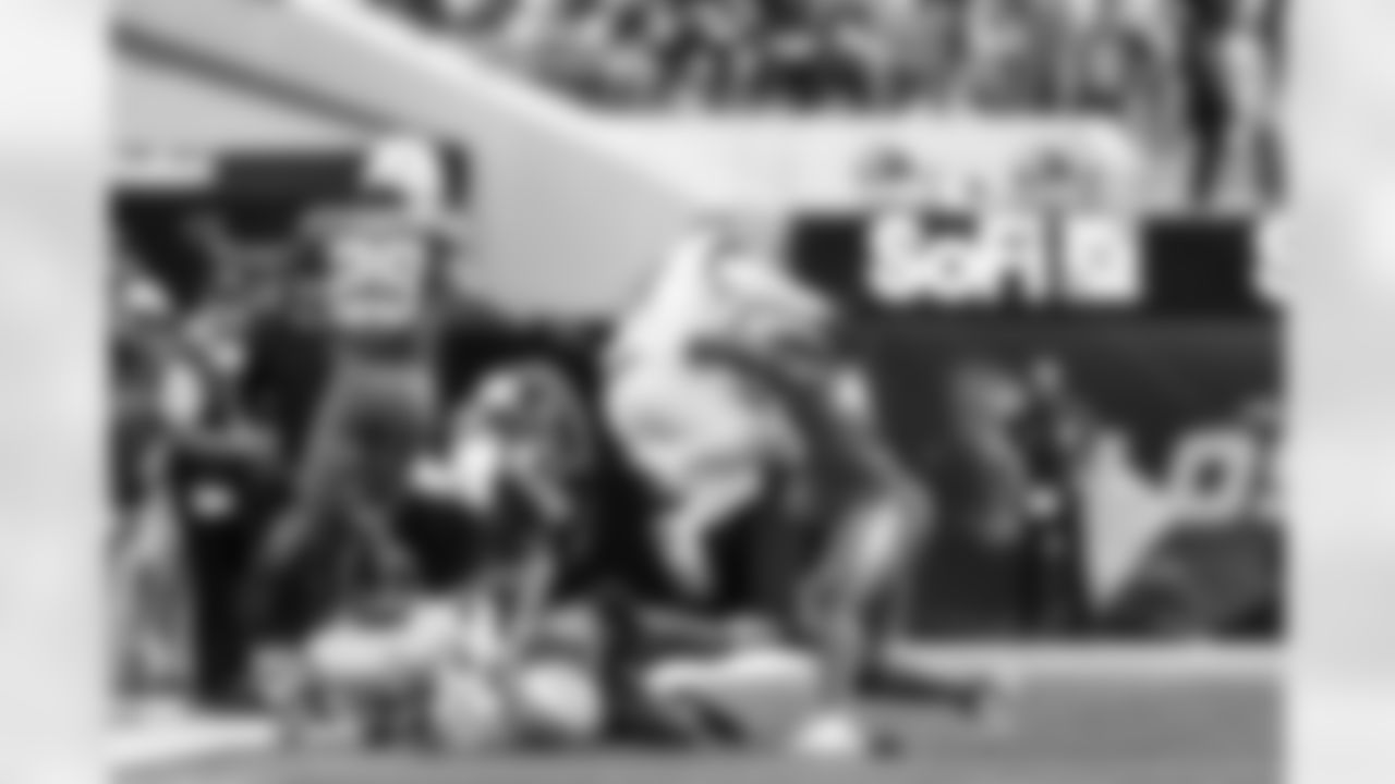 OLB Bud Dupree (48)