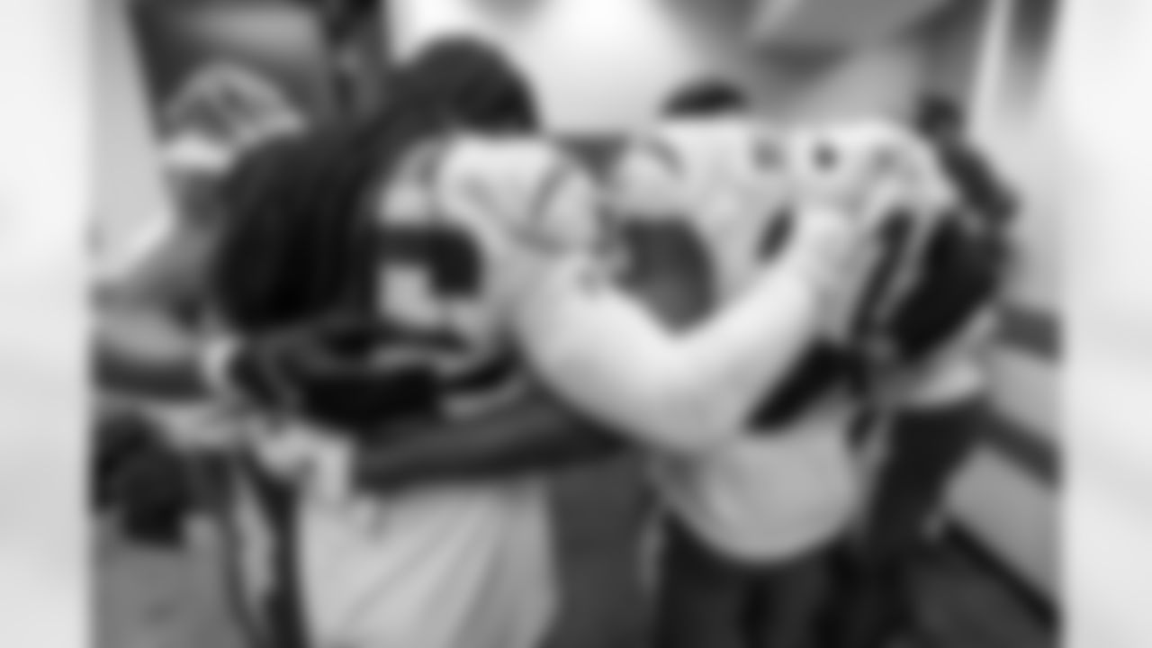 Check out the best shots from the Chargers Week 16 matchup against the Cowboys!