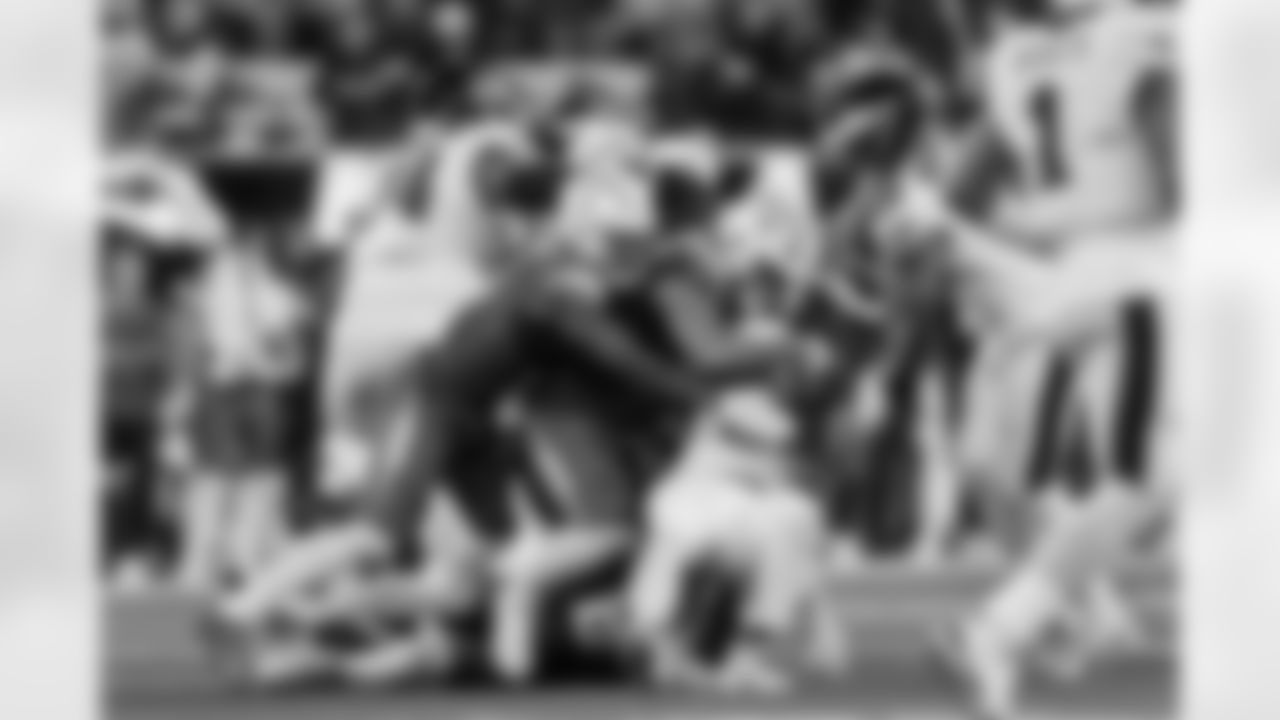 S Derwin James Jr. (3) and OLB Tuli Tuipulotu (45)