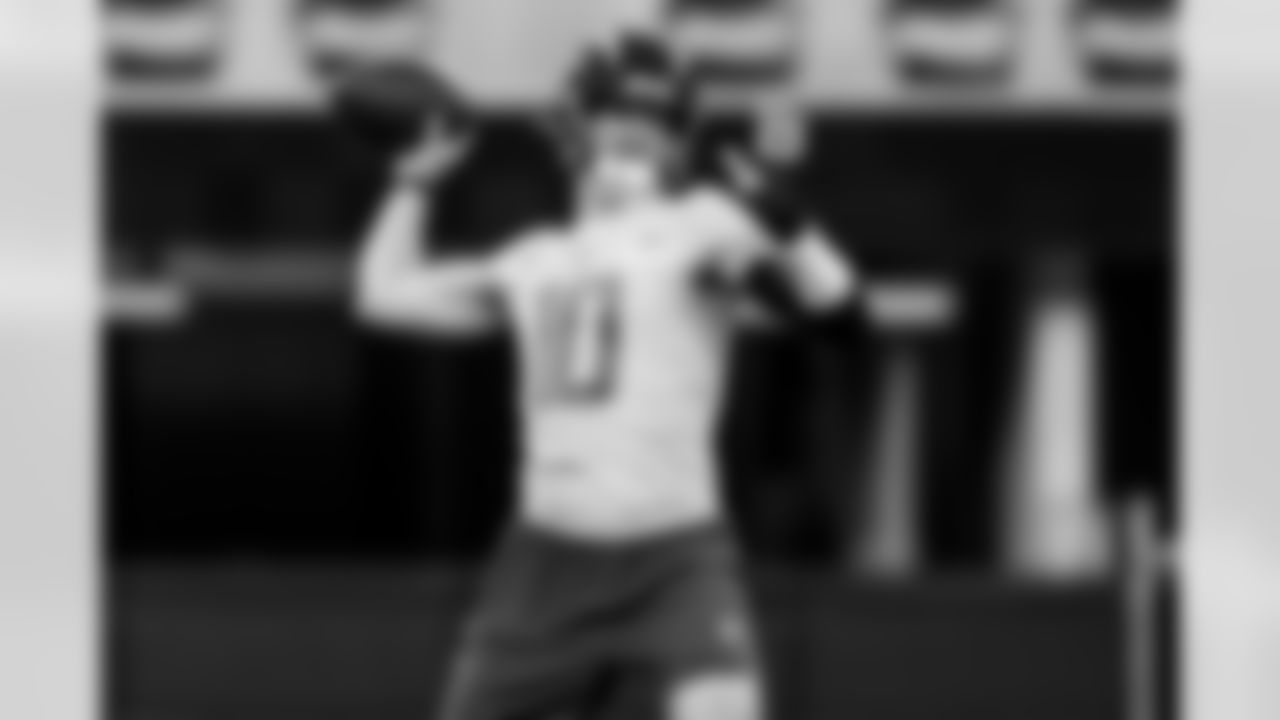 The Los Angeles Chargers practice on Wednesday, December 24, 2025 at Sofi Stadium in Inglewood, CA.