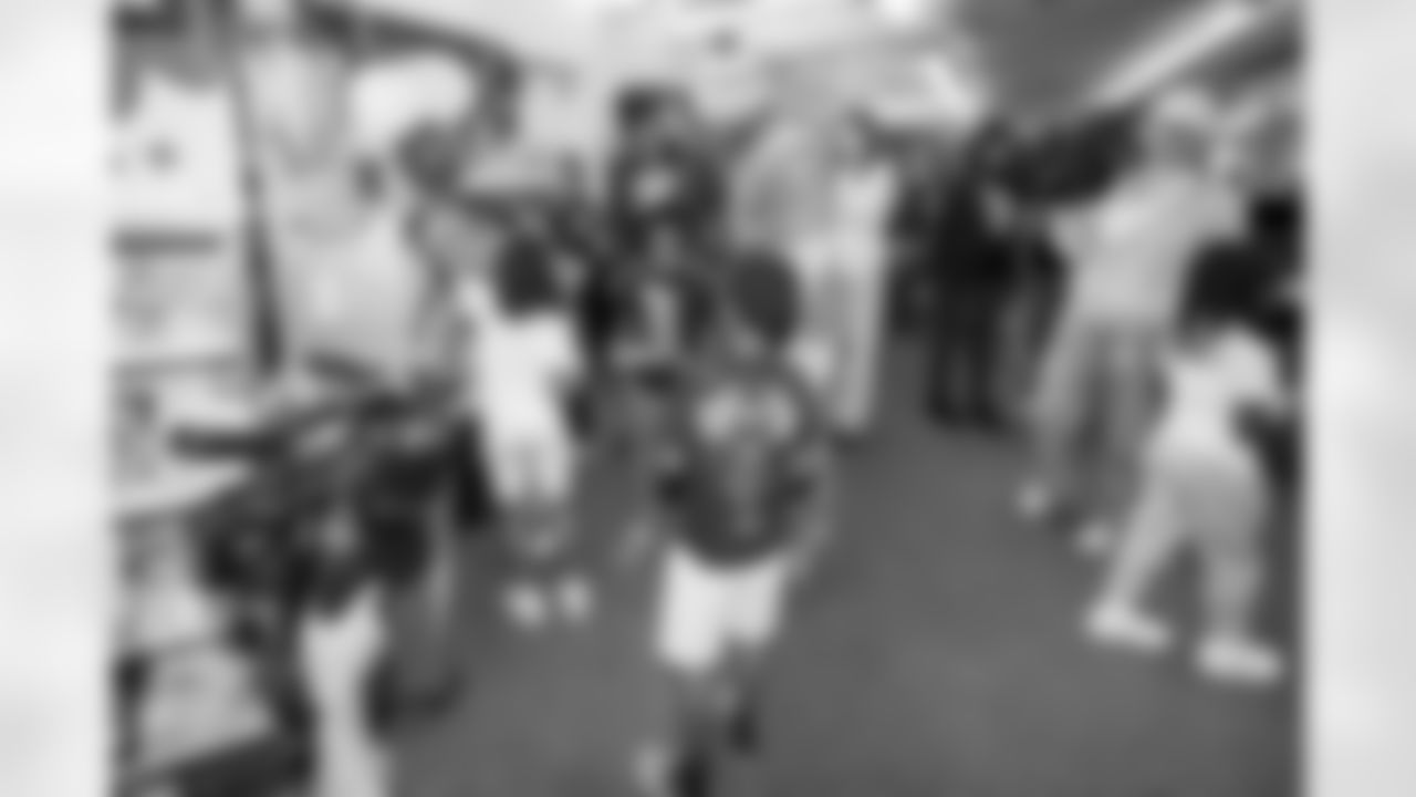 The Los Angeles Chargers host a Scholastic Book Fair on Monday, December 1, 2025 at Baldwin Hills Elementary in Los Angeles, CA.