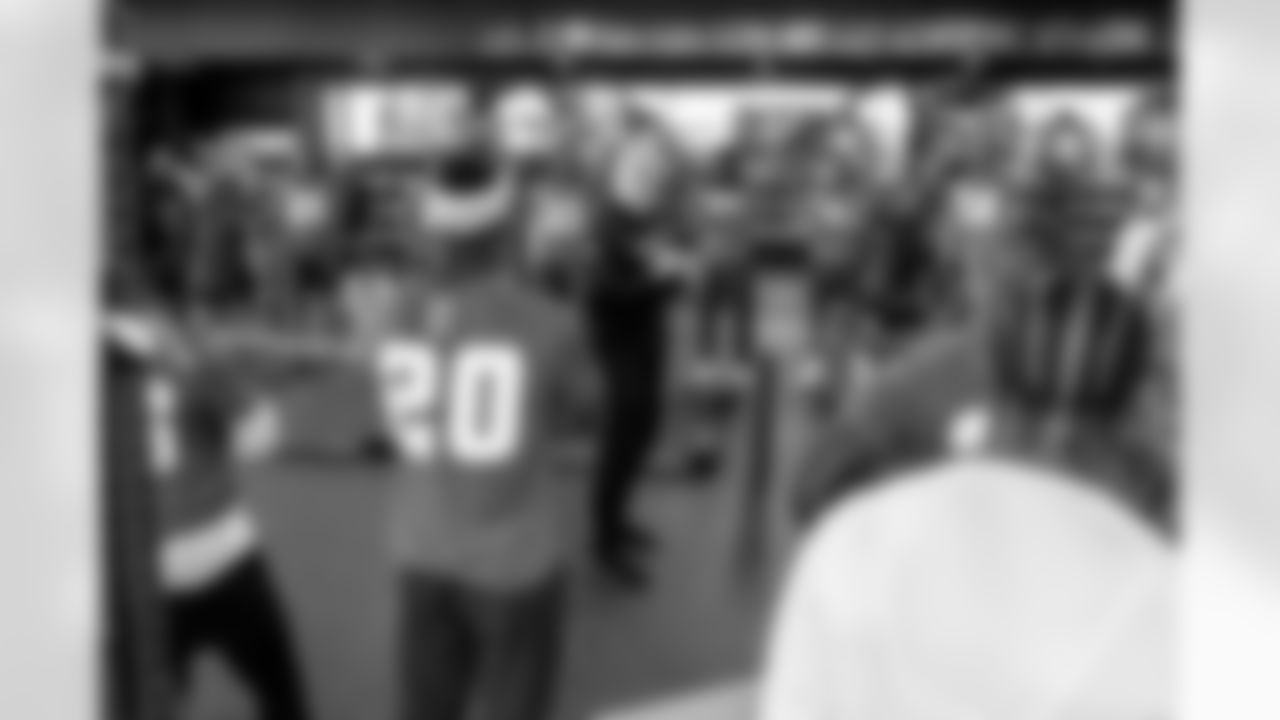 Los Angeles Chargers players participate in Phase 2 of the offseason program on Monday, May 5, 2025 at The Bolt in El Segundo, CA.