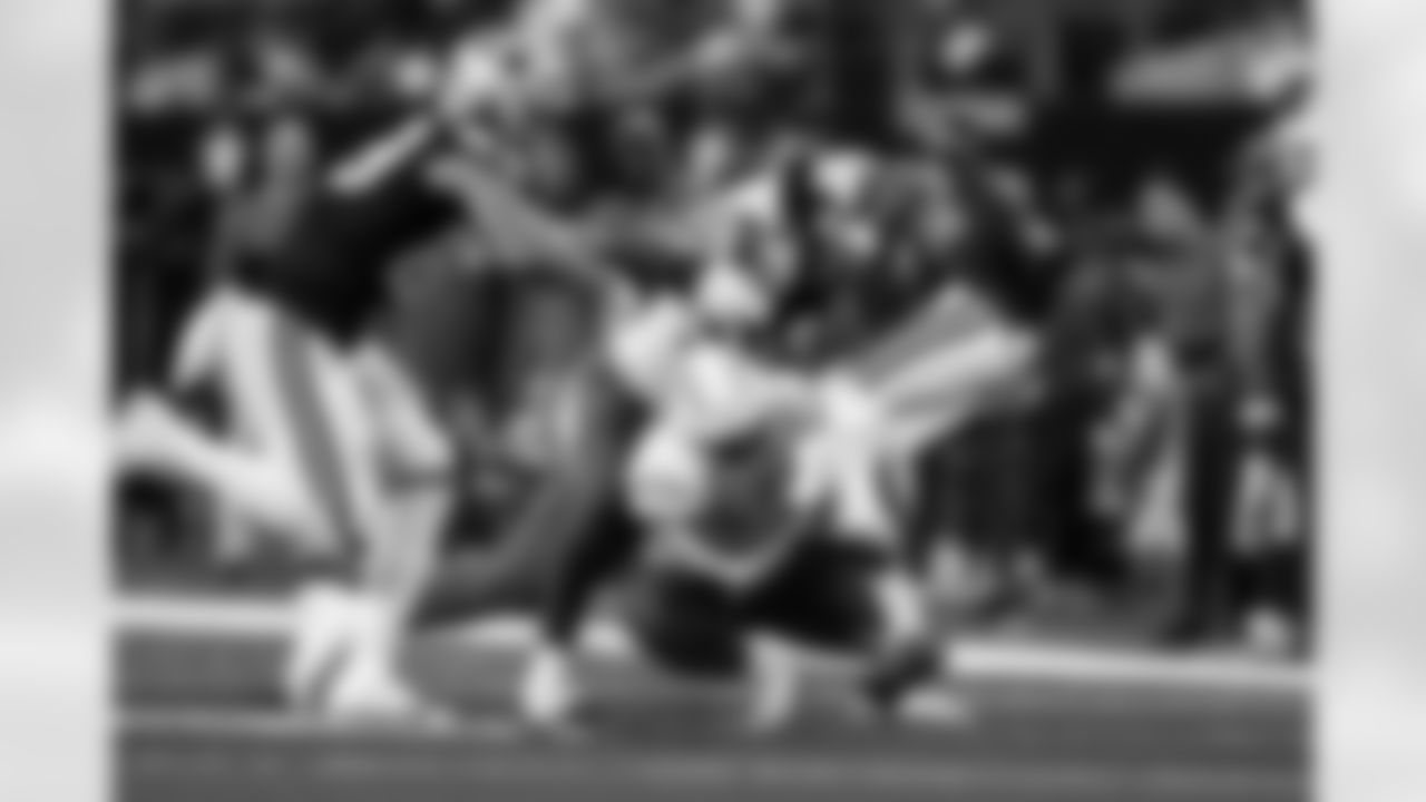 RB Hassan Haskins (28)