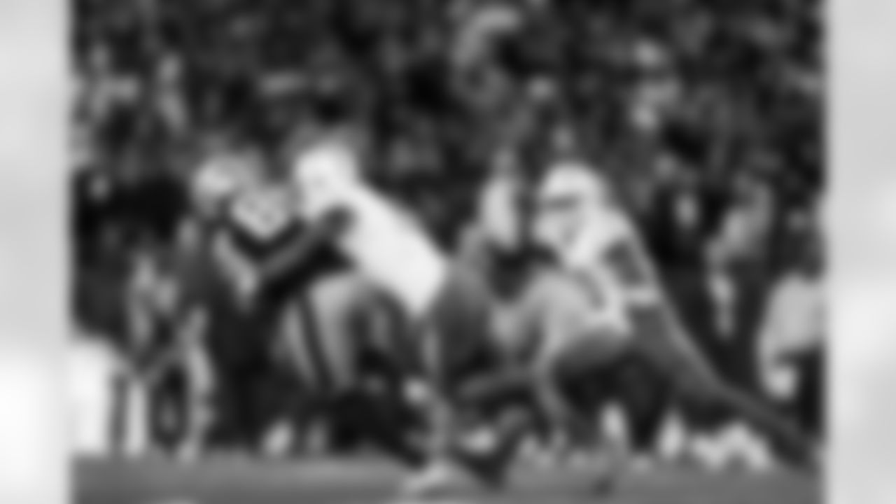 S Derwin James Jr. (3)