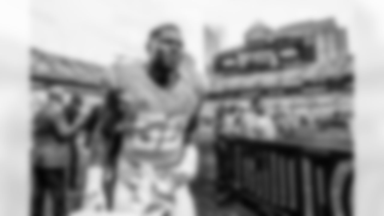 The Los Angeles Chargers play the Carolina Panthers on Sunday, September 15, 2024 at Bank of America Stadium in Charlotte, NC.
[FINAL SCORE: LAC 26 - CAR 3]