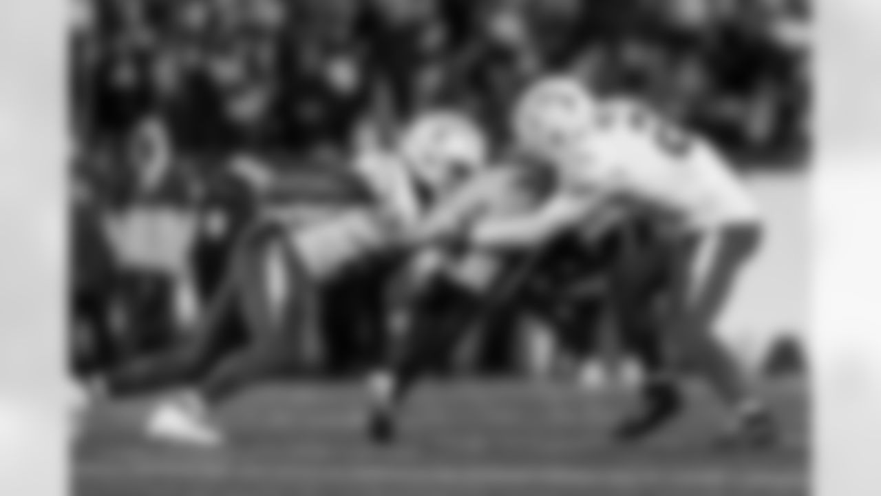 Take a look at the best photos of Chargers 2026 free agent Denzel Perryman