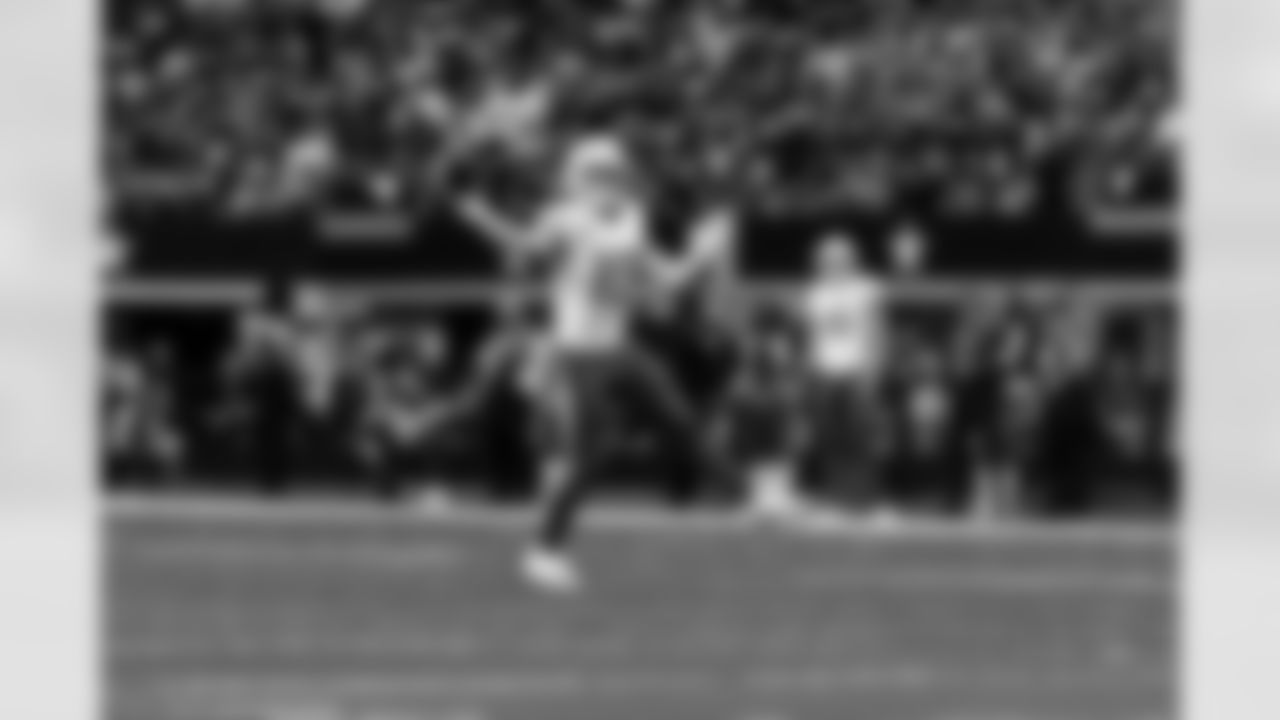 Check out the best shots from the Chargers Week 16 matchup against the Cowboys!