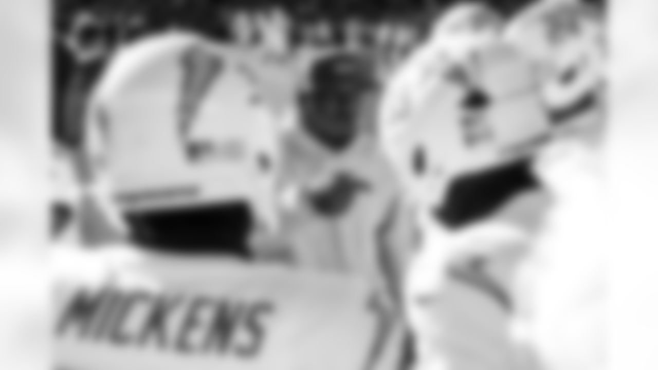 S RJ Mickens (27), S Derwin James Jr. (3), Defensive Backs Coach Steve Clinkscale and DB Deane Leonard (33)