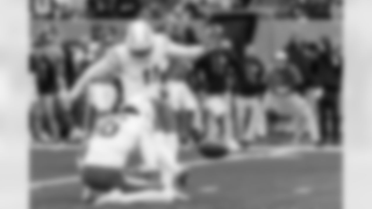 Chargers K Cameron Dicker (#11) in action during their Pro Bowl season