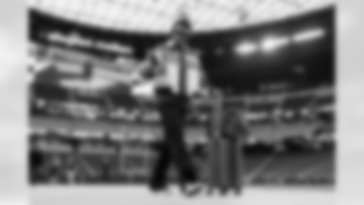 The Los Angeles Chargers play the Las Vegas Raiders on Thursday, December 14, 2023 at Allegiant Stadium in Las Vegas, NV.
[FINAL SCORE: LV 63 - LAC 21]