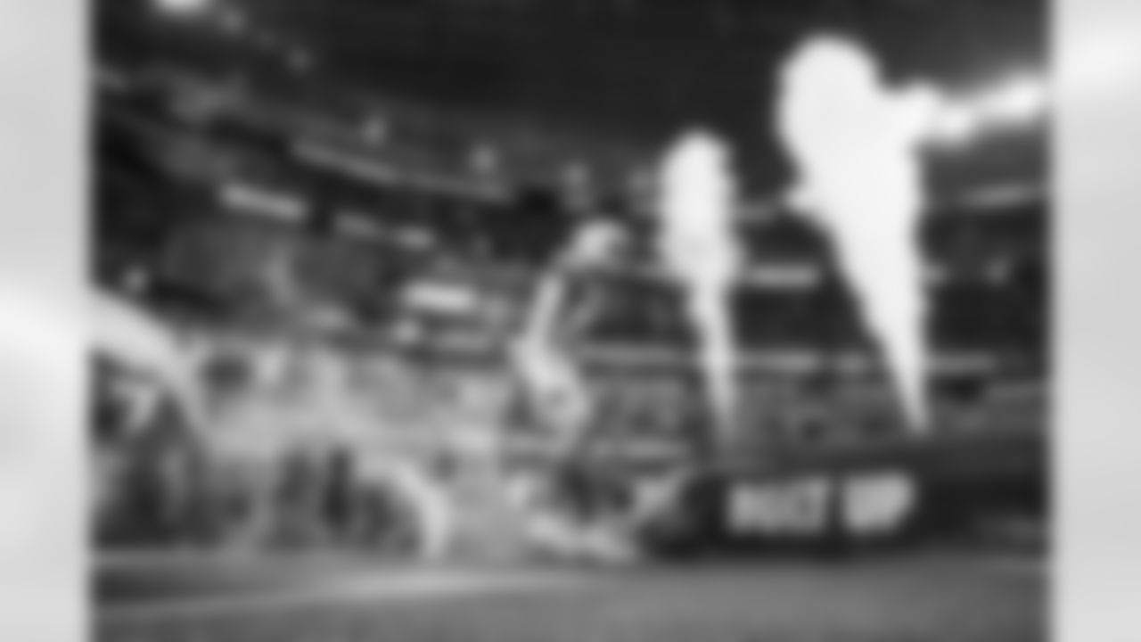 WR Ladd McConkey (15)