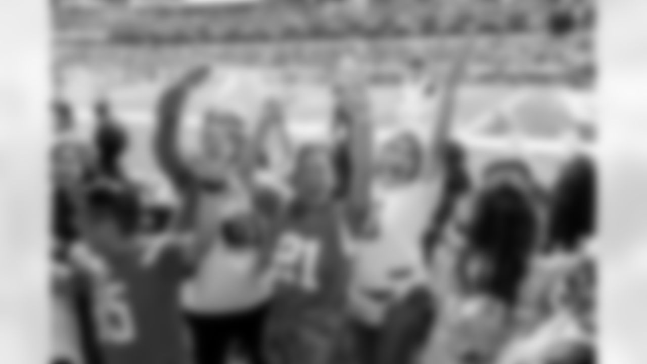 The Los Angeles Chargers play the Tampa Bay Buccaneers on Sunday, December 15, 2024 at SoFi Stadium in Inglewood, CA.
[FINAL SCORE: TB 40 - LAC 17]