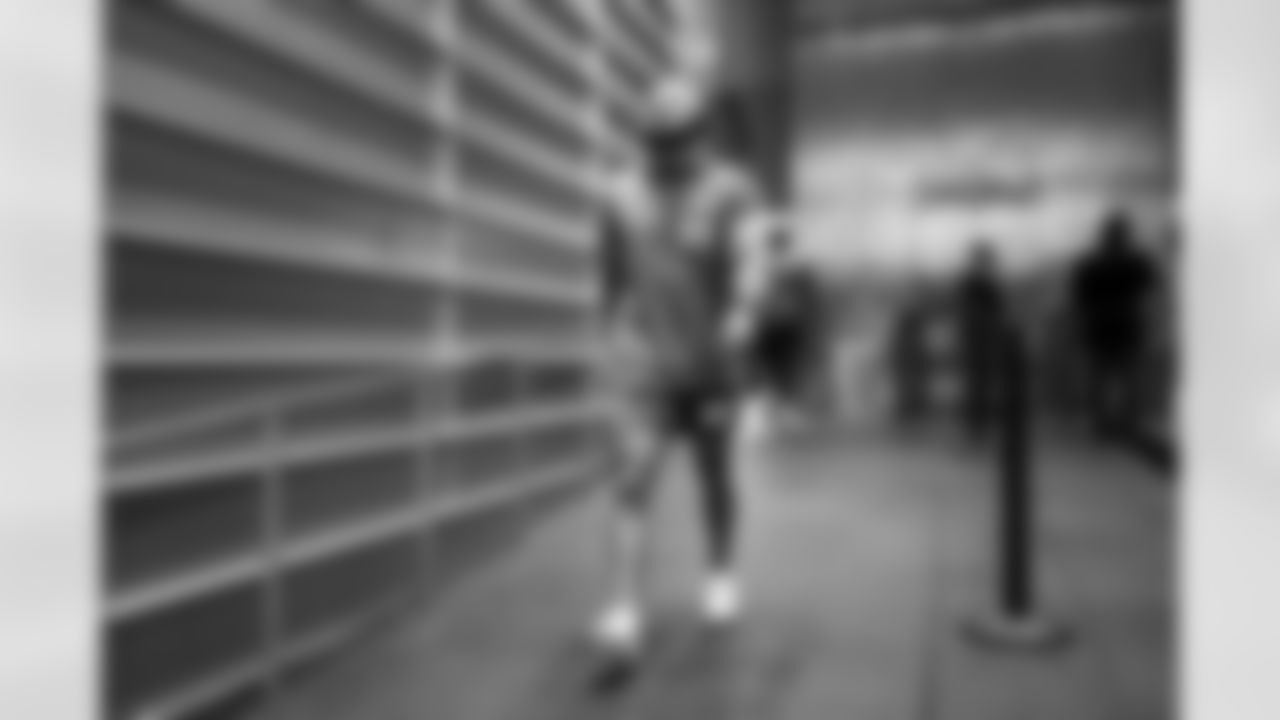 DB Deane Leonard (33)