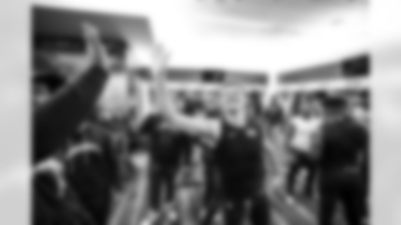 WR Ladd McConkey (15)