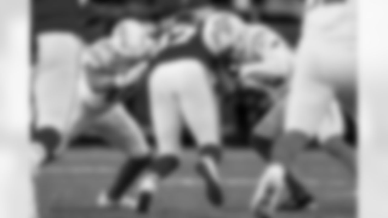 Check out the best shots from the Chargers Week 15 matchup against the Chiefs!