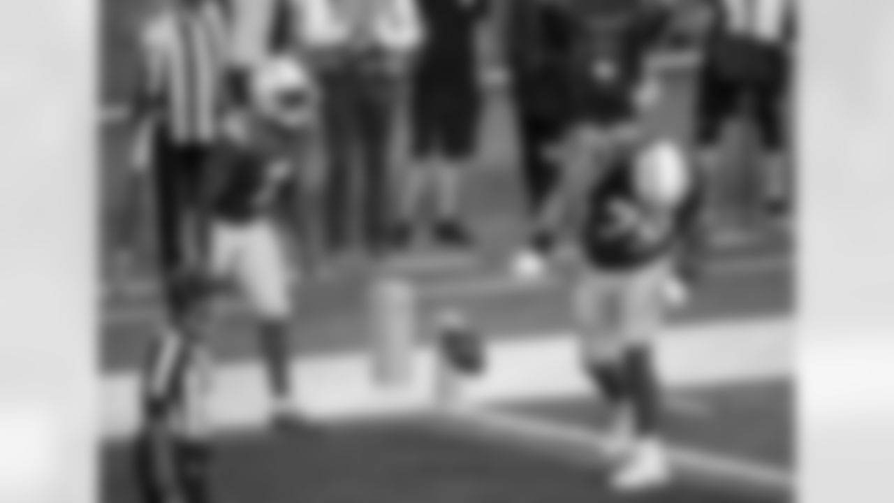 The Los Angeles Chargers play the Dallas Cowboys on Monday, October 16, 2023 at SoFi Stadium in Inglewood, CA.
[FINAL SCORE: DAL 20 - LAC 17]