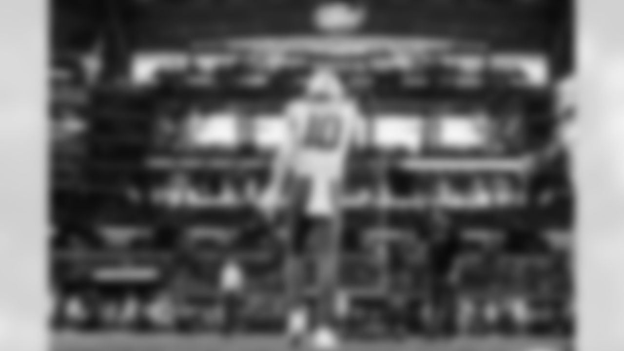 QB Justin Herbert (10)