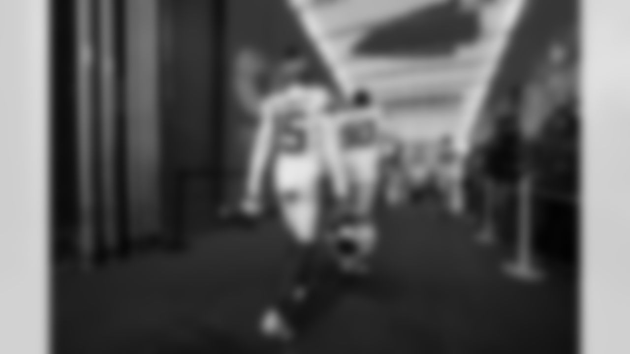 WR Ladd McConkey (15)