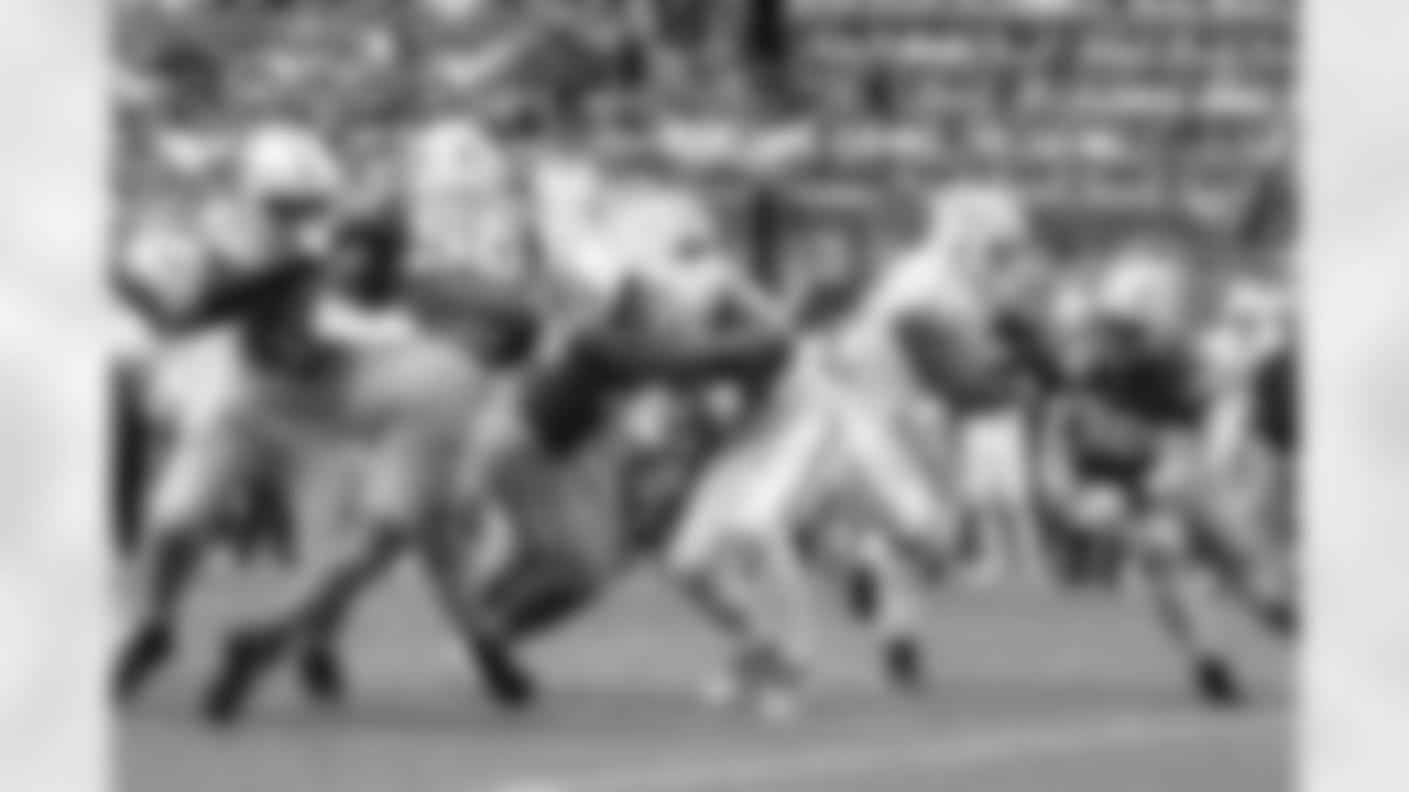 OLB Tuli Tuipulotu (45)