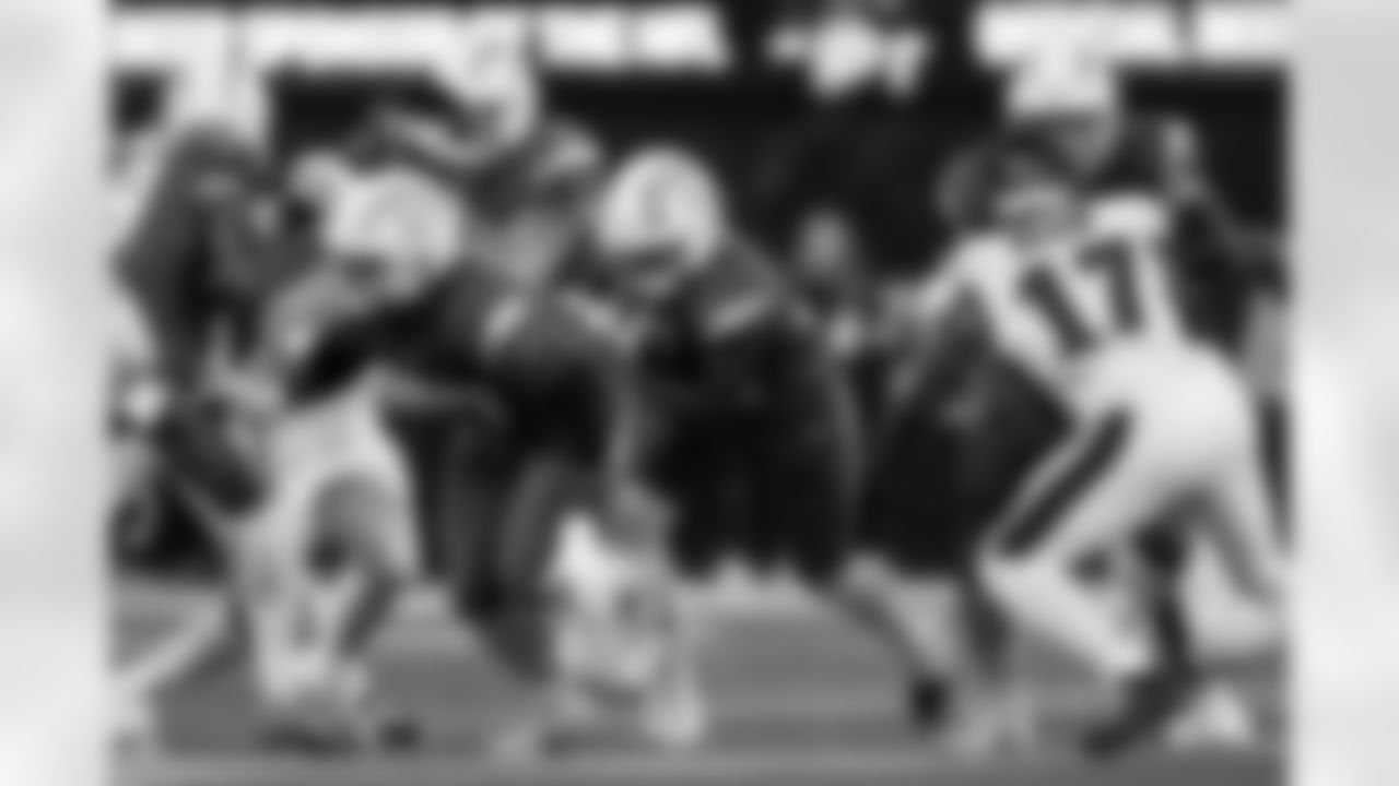 RB Kimani Vidal (30)