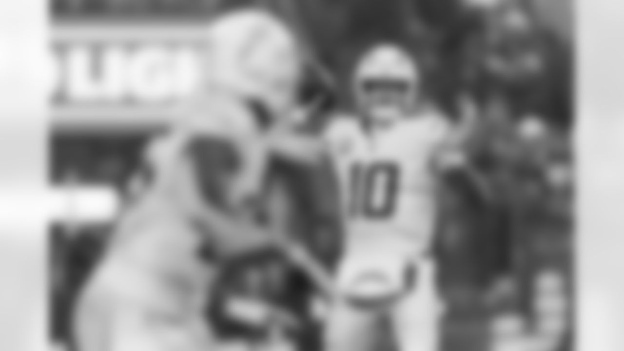 The Los Angeles Chargers play the New England Patriots on Sunday, December 3, 2023 at Gillette Stadium in Foxborough, MA.
[FINAL SCORE: LAC 6 - NE 0]