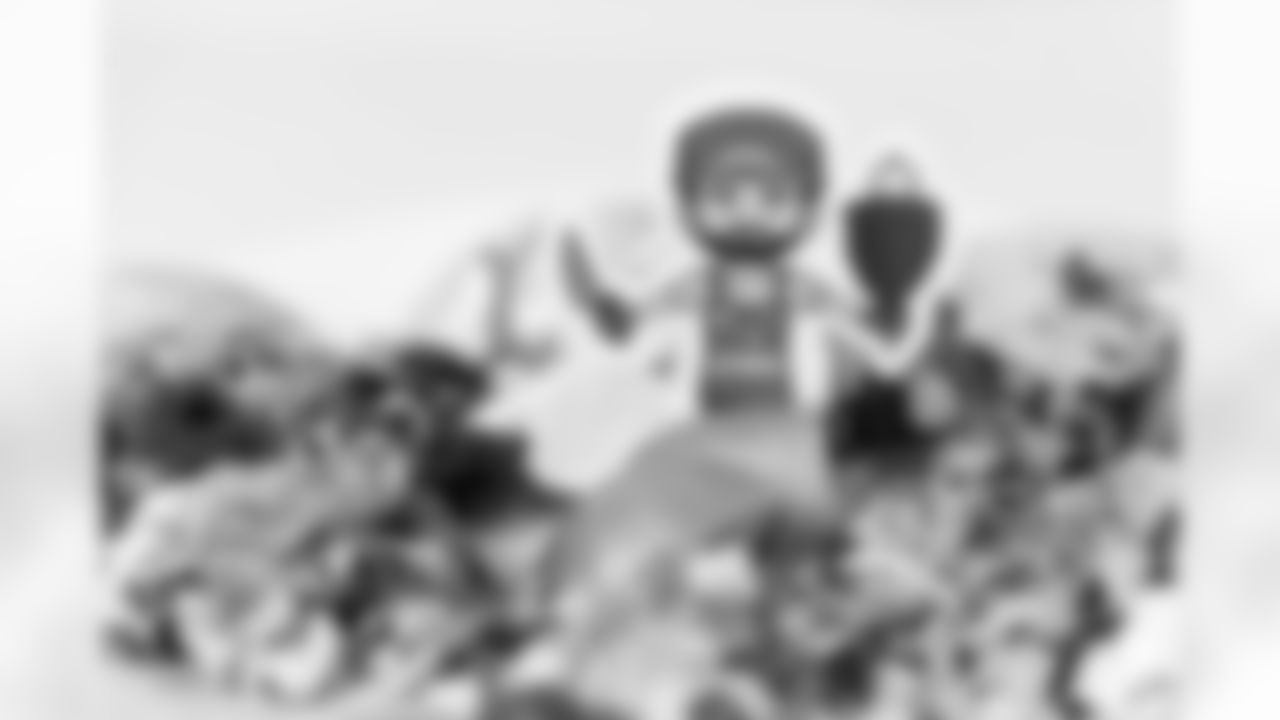 The Los Angeles Chargers play the Denver Broncos on Sunday, September 21, 2025 at SoFi Stadium in Inglewood, CA.
[FINAL SCORE: LAC 23 - DEN 20]