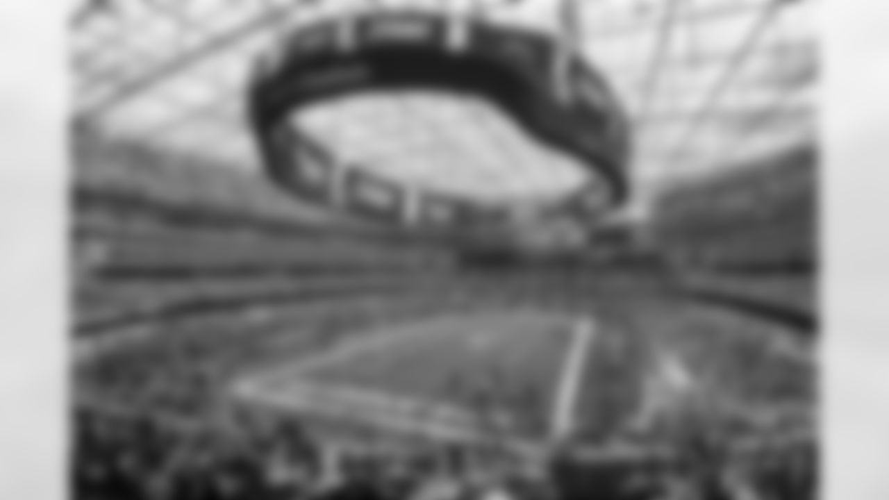 The Los Angeles Chargers play the Las Vegas Raiders on Sunday, September 8, 2024 at SoFi Stadium in Inglewood, CA.
[FINAL SCORE: LAC 22 - LV 10]