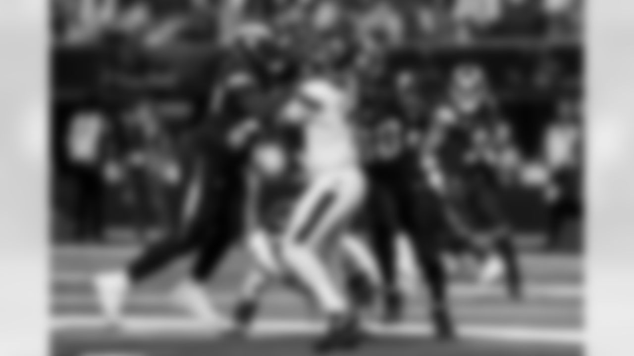 Check out the best shots from the Chargers Week 17 matchup against the Texans!