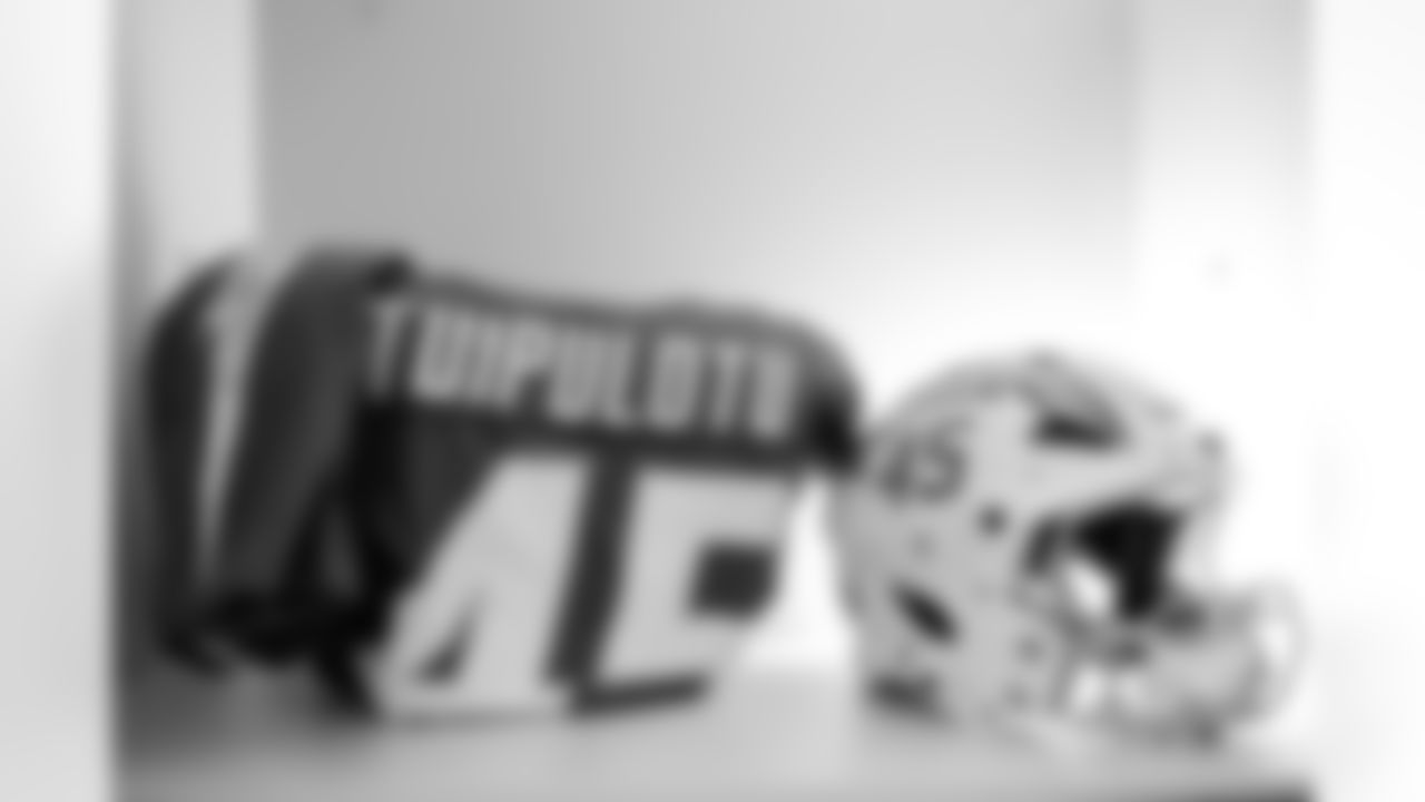 OLB Tuli Tuipulotu (45)