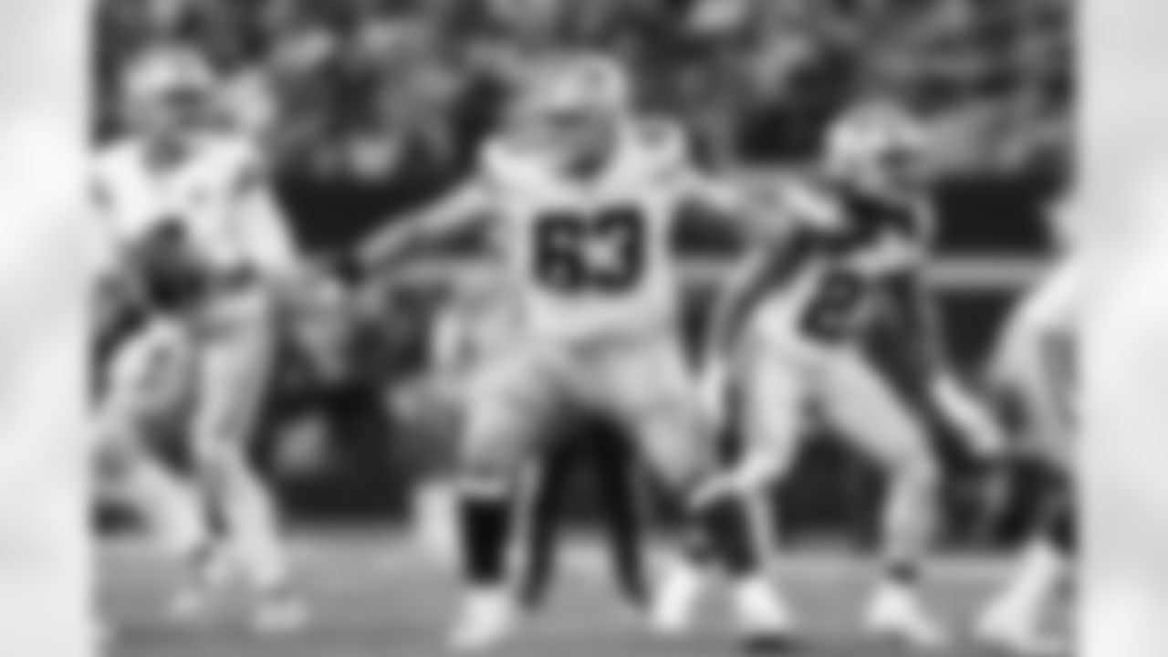 The Los Angeles Chargers signed center Tyler Biadasz.