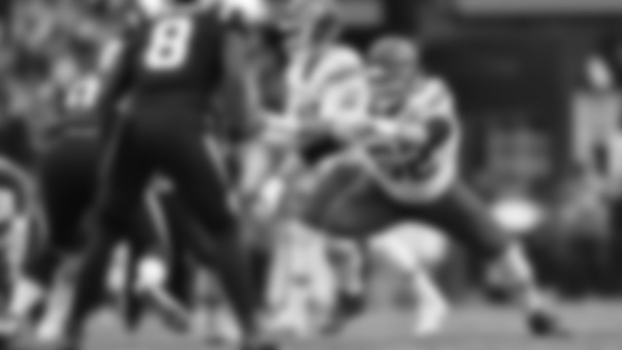 Kansas City Chiefs offensive lineman Joe Thuney (62) during the regular season Week 15 NFL Football Game in Foxborough, MA on Sunday, December 17, 2023.